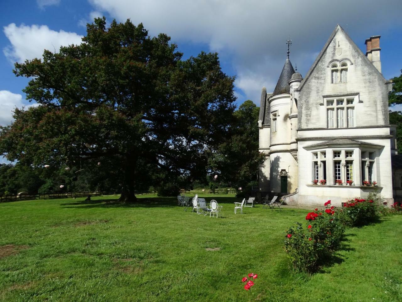 Chateau De La Redortiere Bed & Breakfast Mouzon  Exterior photo